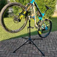 ENDURO MTB TELAIO IN CARBONIO 