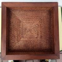 Cestino da tavolo in vimini intrecciati