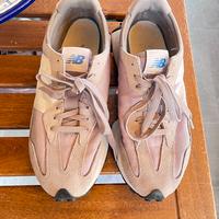 New Balance 327
