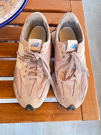 New Balance 327