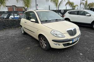 Lancia y 1.2 benzina Full optional