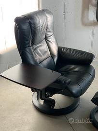 Poltrona Stressless in pelle nera