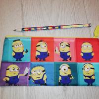Borsellino portapenne + matita Minions