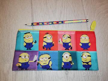 Borsellino portapenne + matita Minions