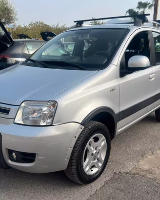 Fiat Panda 4x4 Panda 1.3 mjt 16v Glam 4x4 LEGGI