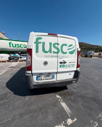 Fiat Scudo furgone 2011 con 242,000 km