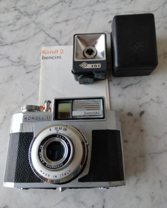 Macchina fotografica vintage