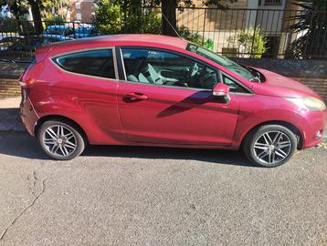 Ford Fiesta benzina