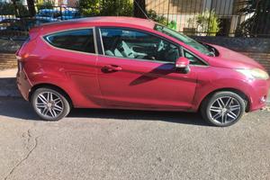Ford Fiesta benzina