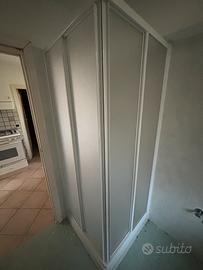 Box doccia angolare con apertura laterale