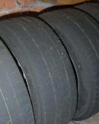 Cerchi e gomme (usurate) complete Jumpy/Scudo