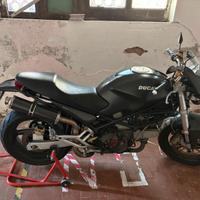Ducati Monster 900 - 2001
