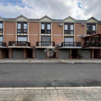 VILLA A SCHIERA A FOGGIA