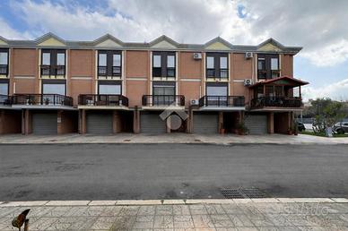 VILLA A SCHIERA A FOGGIA