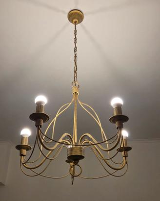 Lampadario a 5 bracci stile shabby/ferro battuto