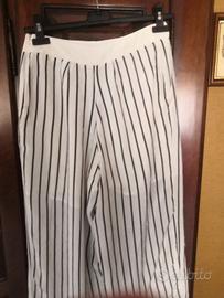 set pantaloni e camicetta 