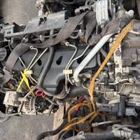 MOTORE VOLVO V70 2.4 DIESEL SIGLA:D5244T ANNO:2002