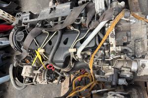 MOTORE VOLVO V70 2.4 DIESEL SIGLA:D5244T ANNO:2002