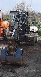 ESCAVATORE GOMMATO MECALAC 12 MXT
