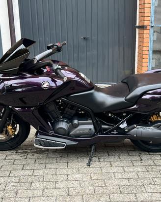 Honda DN-01 NT700V Deauville 680 - 20.677 KM