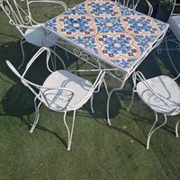 sedie tavolo e divanetto vintage in ferro