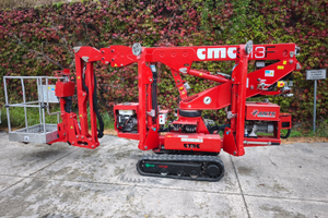 Piattaforma aerea cingolata