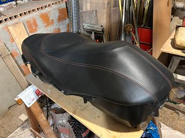 Sella con sottosella xmax 250