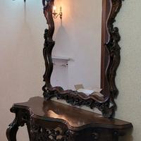 mobile d'ingresso con specchio in arte povera