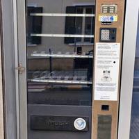 Distributore automatico