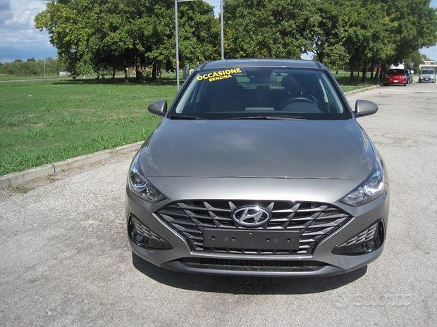 HYUNDAI i30 1.5 110 CV CLASSIC PLUS