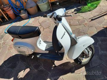 Vespa 50 special