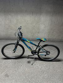 bicicletta mountain bike