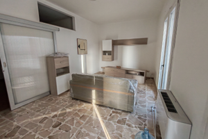 Arredato in piccolo condominio Floridia