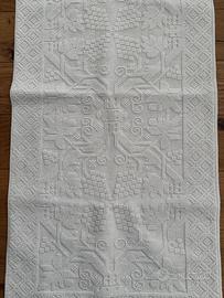 N. 2 Tappeti di fattura artigianale