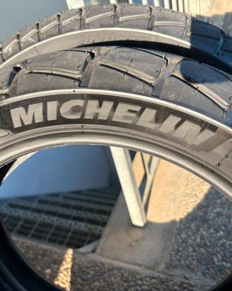 Michelin Anake 2 120/70/19 e 170/60/17