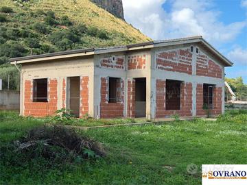 VILL. CARINI: VILLA BIFAMILIARE PER 2 FAMIGLIE