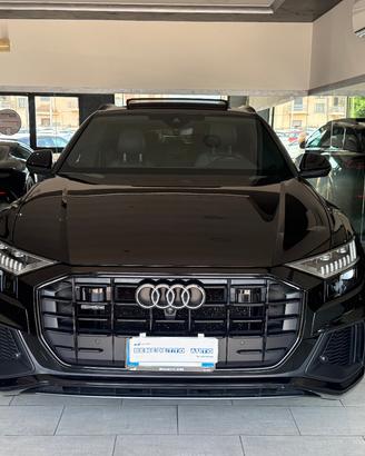 AUDI Q8 TDI 231 CV TETTO APRIBILE UFF ITALIA