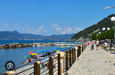 Cocktail bar fronte mare a Chiavari