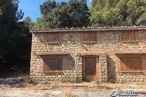 Rustico zona pollina