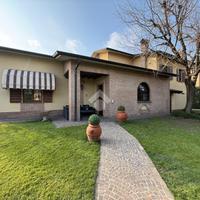 VILLA SINGOLA A PANDINO