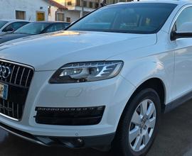 Audi Q7 3.0 TDI 240 CV clean diesel quattro tip. A