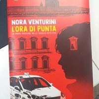 Libro l'ora di punta di Nora Venturini