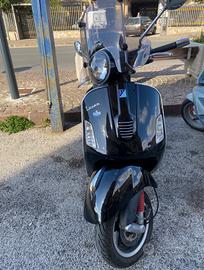 Vespa 300 Gts