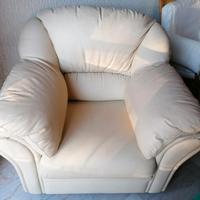 Poltrona in pelle bianca