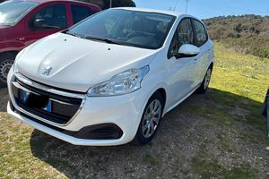 Peugeot 208 1.4 hdi 2019
