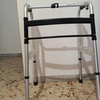 Carrello deambulatore mai usato