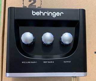 Interfaccia Audio Behringer U-PHORIA UM2