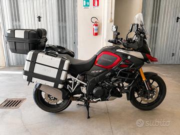 Suzuki V Strom DL 1000 ADVENTURE