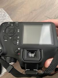 Canon EOS 4000D + 2 Obiettivi (18-55mm e 50mm f/1.