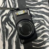 Nikon Coolpix s9300